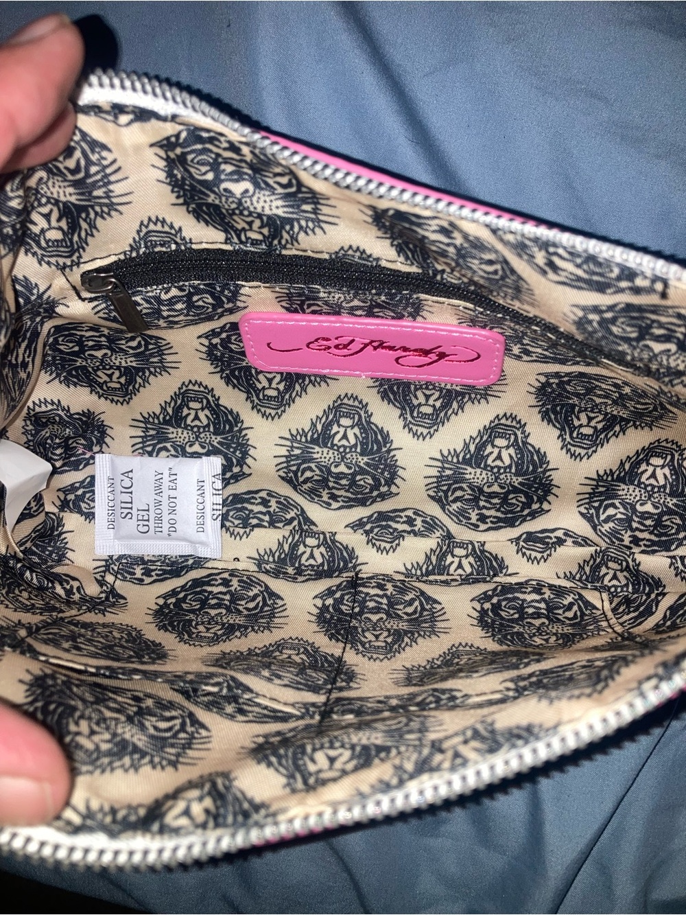 Ed Hardy Kids Pink Skull & Tiger Print Crossbody Bag - Picture 6 of 6